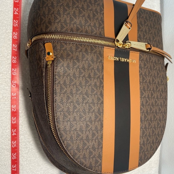 NWT Michael Kors Rhea medium backpack - Picture 11 of 12